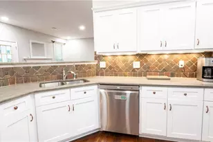 858 Red Rock Ct, Suwanee, GA 30024 - Photo 13