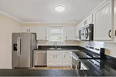 911 Hollyfax Circle NE, Atlanta, GA 30328 - Photo 11