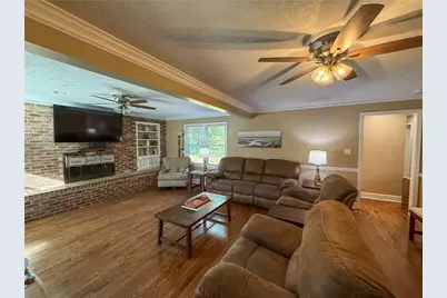 1733 Rhonda Lane, Stone Mountain, GA 30087 - Photo 7