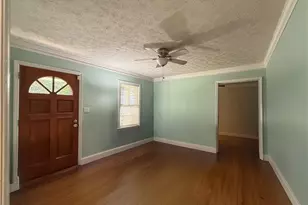 1733 Rhonda Ln, Stone Mountain, GA 30087 - Photo 3