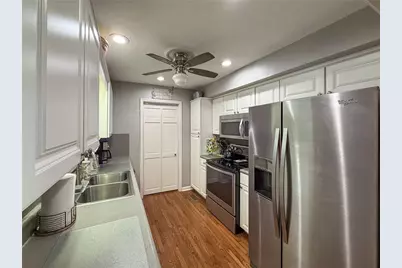 1733 Rhonda Lane, Stone Mountain, GA 30087 - Photo 9