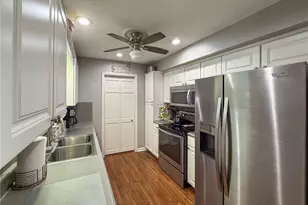 1733 Rhonda Ln, Stone Mountain, GA 30087 - Photo 9