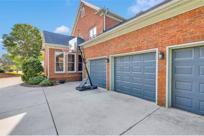 6930 Blackthorn Lane, Suwanee, GA 30024 - Photo 7