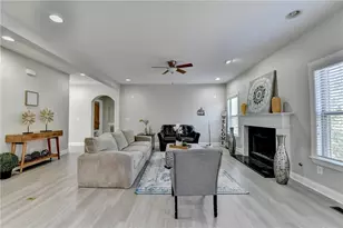 4805 Shelbourne Dr, Cumming, GA 30041 - Photo 9