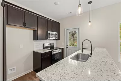 654 King Street, Carrollton, GA 30117 - Photo 9