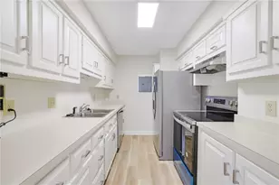 300 Johnson Ferry Rd, Atlanta, GA 30328 - Photo 7