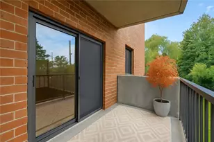 300 Johnson Ferry Rd, Atlanta, GA 30328 - Photo 11