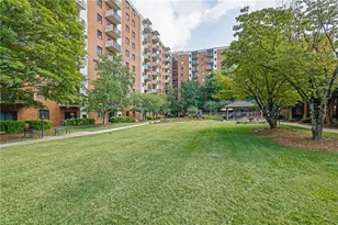 300 Johnson Ferry Rd, Atlanta, GA 30328 - Photo 29