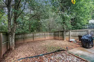 1045 Wedgewood Ct, Conyers, GA 30012 - Photo 23