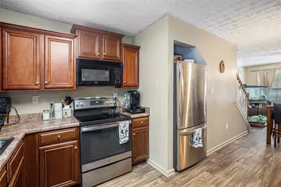 1045 Wedgewood Court, Conyers, GA 30012 - Photo 9