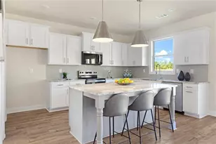 942 Homepark Circle, Buford, GA 30518 - Photo 9