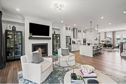 815 Maplewood Drive, Roswell, GA 30075 - Photo 19