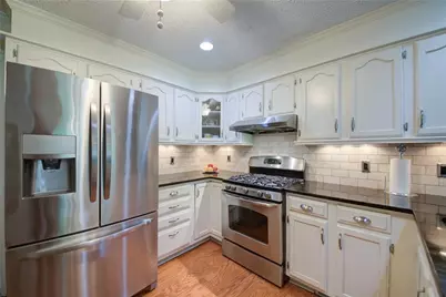 2000 Trotters Ridge Way, Roswell, GA 30075 - Photo 11