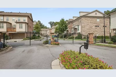 1097 Township Square, Alpharetta, GA 30022 - Photo 31