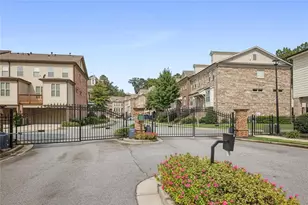 1097 Township Square, Alpharetta, GA 30022 - Photo 31