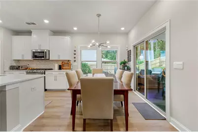 4046 Bethany Manor Drive, Snellville, GA 30039 - Photo 7