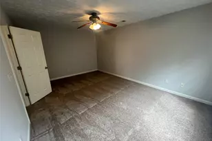 1785 Campbell Ives Dr, Lawrenceville, GA 30045 - Photo 9