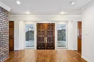 5098 Riverview Rd, Atlanta, GA 30327 - Photo 3