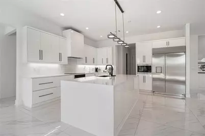 2730 Emerald Drive, Jonesboro, GA 30236 - Photo 11