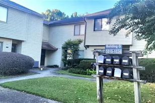 1014 Country Ct, Lawrenceville, GA 30044 - Photo 3