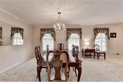 136 Lancelot Way, Lawrenceville, GA 30046 - Photo 9