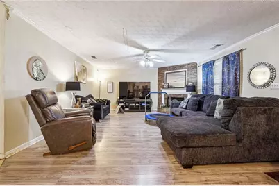 370 Shadowbrooke Drive, Loganville, GA 30052 - Photo 7