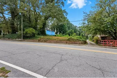 888 Hollywood Road NW, Atlanta, GA 30318 - Photo 3