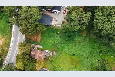 888 Hollywood Road NW, Atlanta, GA 30318 - Photo 15