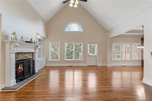 1054 Morgan Garner Dr SW, Lilburn, GA 30047 - Photo 25