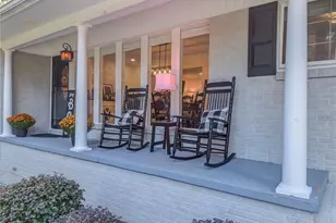 212 Sherwood Dr, Calhoun, GA 30701 - Photo 3