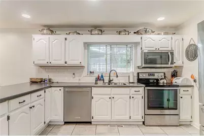 212 Sherwood Drive, Calhoun, GA 30701 - Photo 13