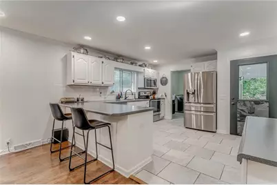 212 Sherwood Drive, Calhoun, GA 30701 - Photo 11