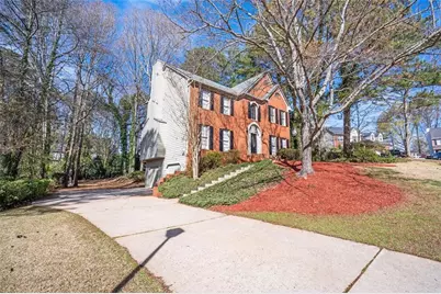 2542 Ashridge Court, Lawrenceville, GA 30043 - Photo 3