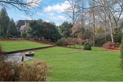 4084 Peachtree Dunwoody Road NE, Atlanta, GA 30342 - Photo 47