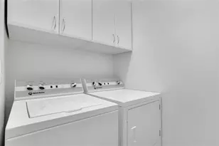 4084 Peachtree Dunwoody Road NE, Atlanta, GA 30342 - Photo 31