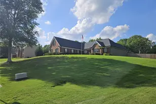 1003 Arbor Lake Walk, Hoschton, GA 30548 - Photo 5