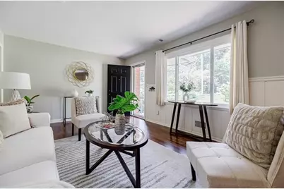 2343 Hunting Valley Drive, Decatur, GA 30033 - Photo 9