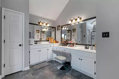 1404 Megan Danielle Drive SW, Lilburn, GA 30047 - Photo 27