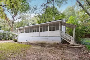 784 Commercial Ave NW, Atlanta, GA 30318 - Photo 3