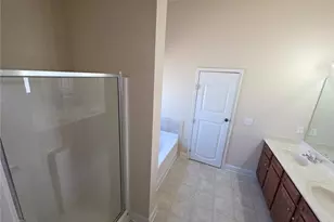 4111 Village Crossing Cir, Ellenwood, GA 30294 - Photo 35