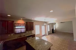 4111 Village Crossing Cir, Ellenwood, GA 30294 - Photo 13