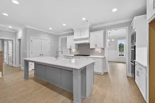 5566 Spring St, Flowery Branch, GA 30542 - Photo 9