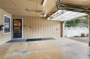 2678 N Bogan Rd, Buford, GA 30519 - Photo 7