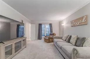 5717 Braddock Ct, Atlanta, GA 30350 - Photo 3