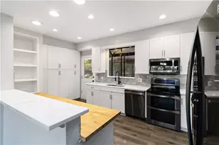 8515 Lake Dr, Snellville, GA 30039 - Photo 27