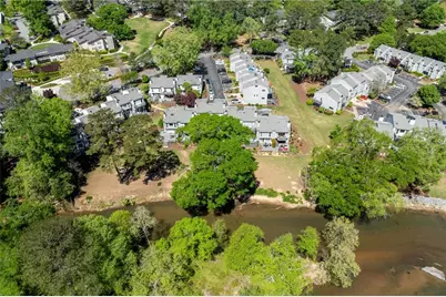 1009 Riverbend Club Drive SE, Atlanta, GA 30339 - Photo 35