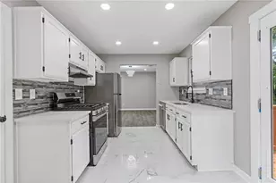 1111 Pin Oak Dr, Tucker, GA 30084 - Photo 9