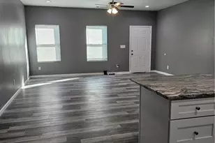 3374 Creekwood Dr, Rex, GA 30273 - Photo 5