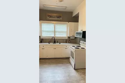 202 Veazey Street, Union Point, GA 30669 - Photo 9