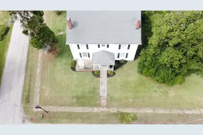 202 Veazey Street, Union Point, GA 30669 - Photo 3